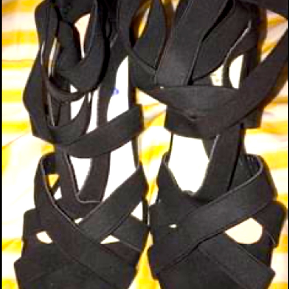 Heels - Picture 2 of 2
